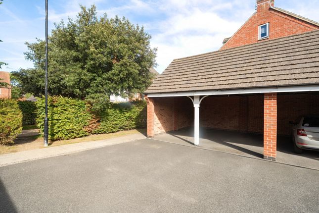 39, New Swan Close, Lincoln photo 3