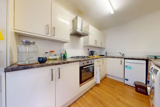 Thumbnail Flat to rent in 75 Worple Road, London