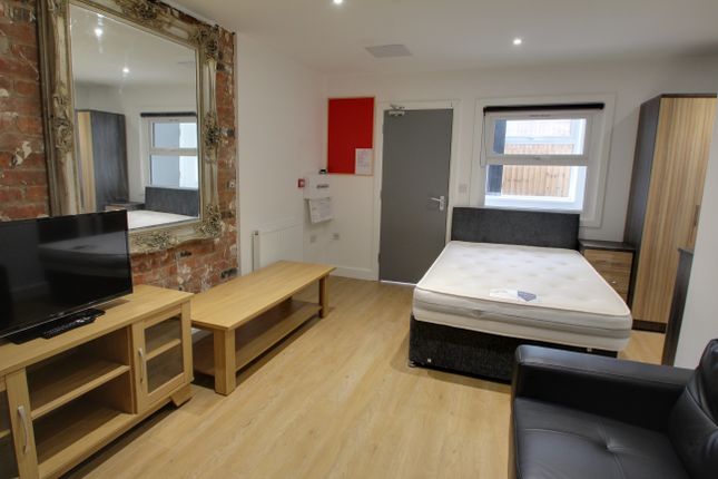 Thumbnail Studio to rent in Braunstone Gate, Leicester