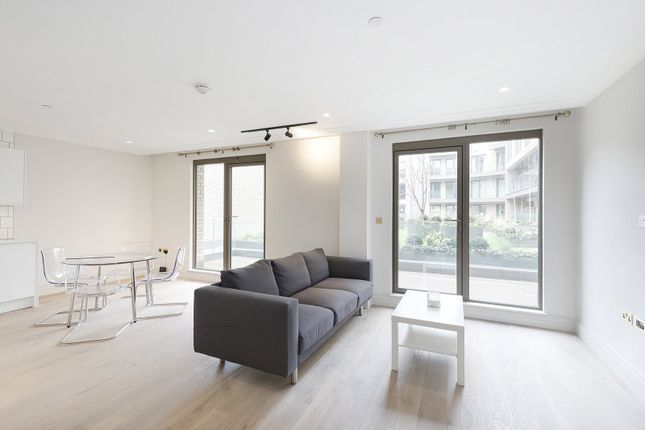Thumbnail Flat for sale in Queen's Wharf, 2 Crisp Road