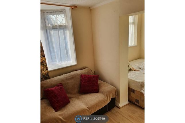 Thumbnail Room to rent in Marvels Lane, London