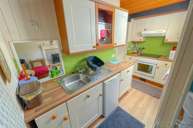 Mobile/park home for sale in Penlan Holiday Park, Cenarth, Newcastle Emlyn