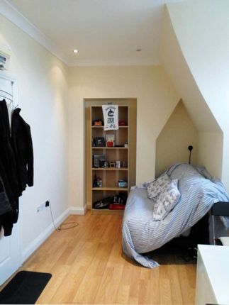 251, High Street, London photo 4