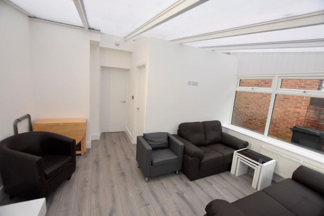 Room to rent in Derby Road, Worcester City Centre, Worcester