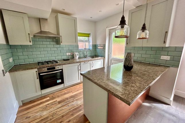49 Highbank Drive, Manchester photo 3