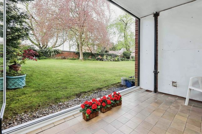 8, Rectory Gardens, Birmingham photo 3