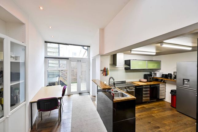 Property for sale in Broughton Road, Sands End, London