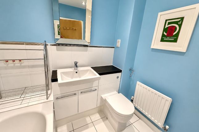 Cygnet Close, Orpington photo 4