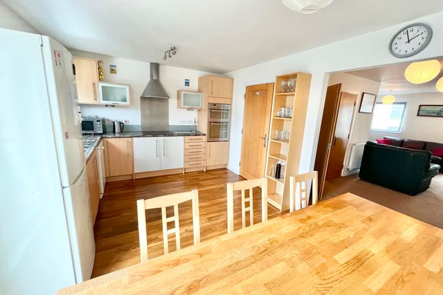 33 St. Catherines Court, Maritime Quarter,, Swansea photo 4