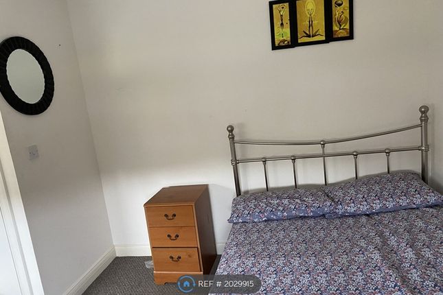 Room to rent in Jennetts Park, Bracknell