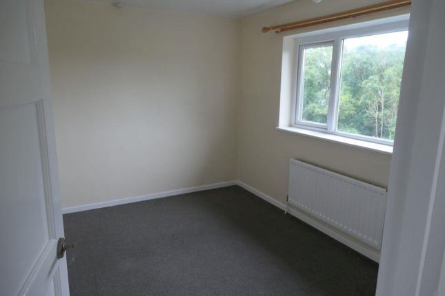 21, Avon Drive, Barnoldswick photo 4