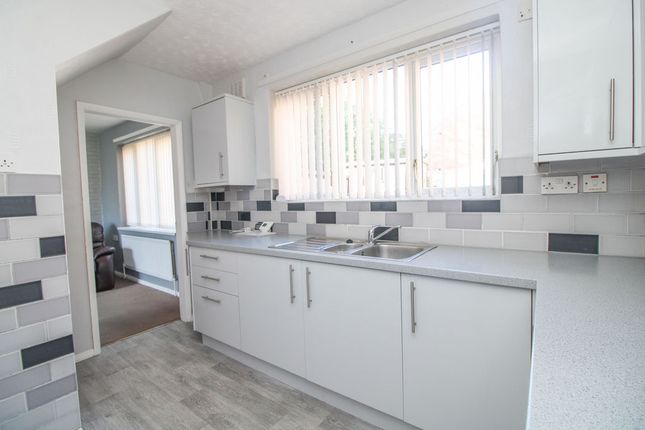 14, Lime Grove, Ryton photo 3