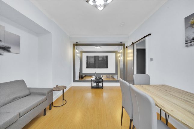 90 Forset Court,, Edgware Road, London photo 4