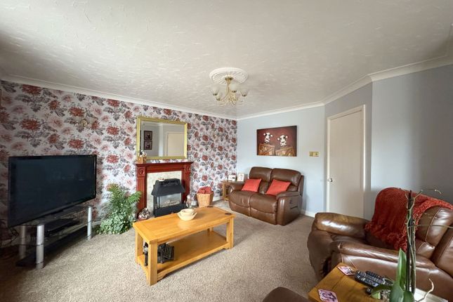 19 Kings Gate, Tewkesbury photo 4