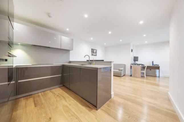 Flat for sale in Burleigh House, Westking Place, Bloomsbury, London