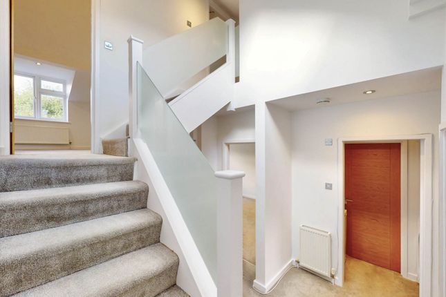 Flat 3, Langdon Park Road, London photo 4