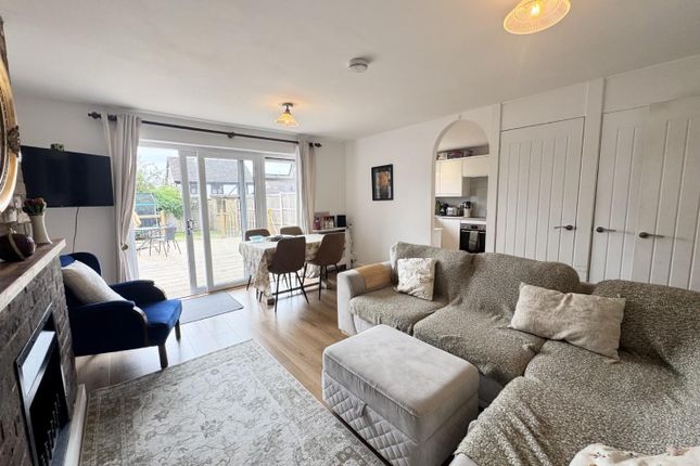 18, Farrier Close, Maidstone photo 4