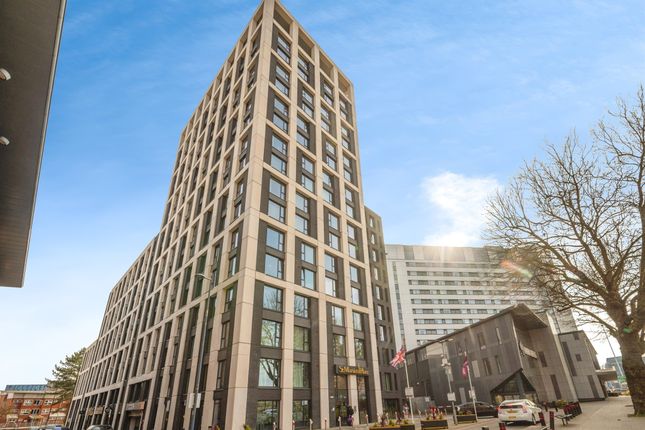 1-bed flat on Apartment 420, St. Martins Place, 169, Broad Street, Birmingham, £160,000