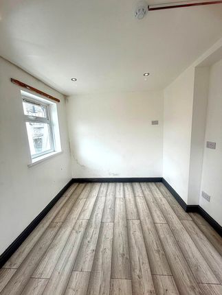 Cowbridge Road East, Cardiff photo 4