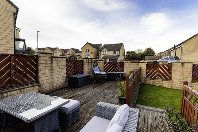 Greystone, Huddersfield photo 4