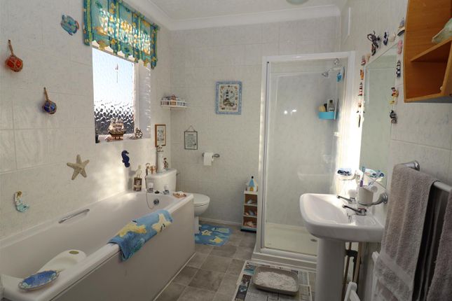 19, Broom Terrace, Rotherham photo 4