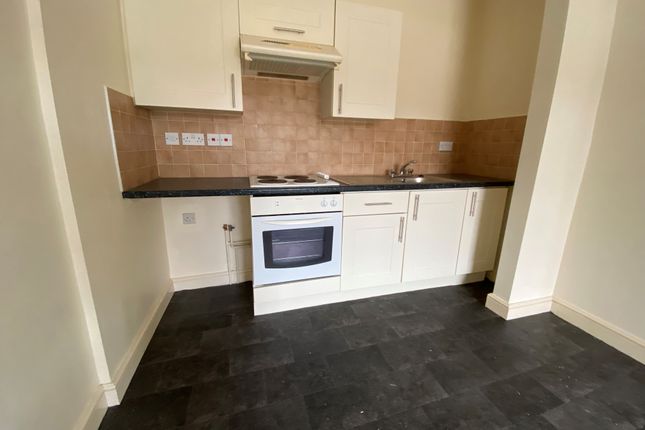 Flat 6B, Hall Croft, Shepshed photo 3