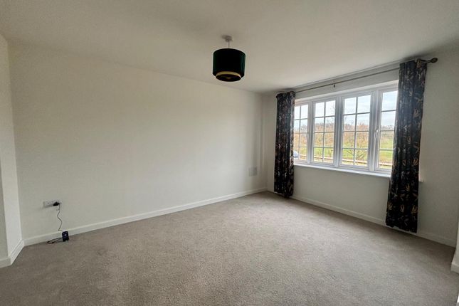 2 Teal Way, Wistaston, Crewe photo 5