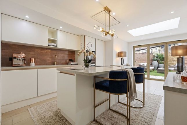 105 Frith Road, London photo 2