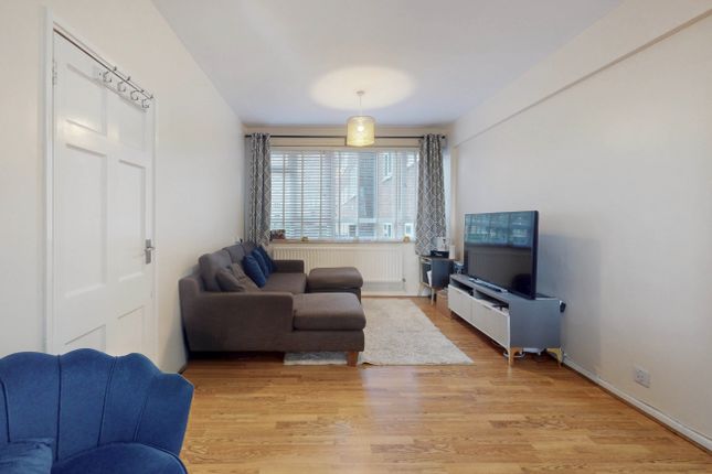 Flat 52, Berry house, Dagnall Street, London photo 4
