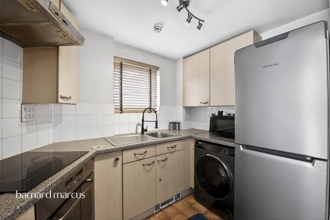 Flat 1, Buddleia House, Tilley Road, Feltham photo 3