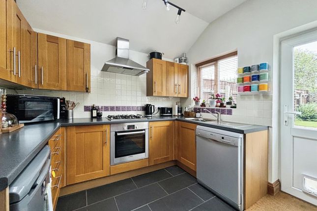19, Henley Road photo 3