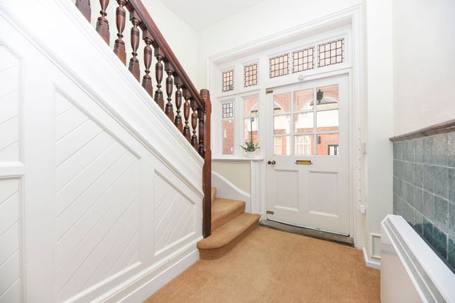 Apt 6, Walden House George Street, Huntingdon photo 2