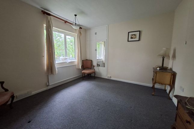10, Grange Lane South, SCUNTHORPE photo 5