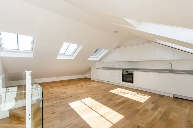 3 bed flat to rent in Old Brompton Road, South Kensington, London SW5