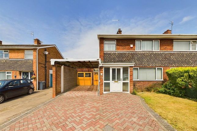 Thumbnail Terraced house for sale in Oakfield Drive, Kempsey, Worcester, Worcestershire