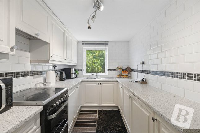 17, Morley Road, Chadwell Heath photo 4