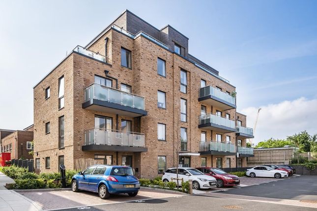 Thumbnail Flat for sale in Temple Cowley, Oxford
