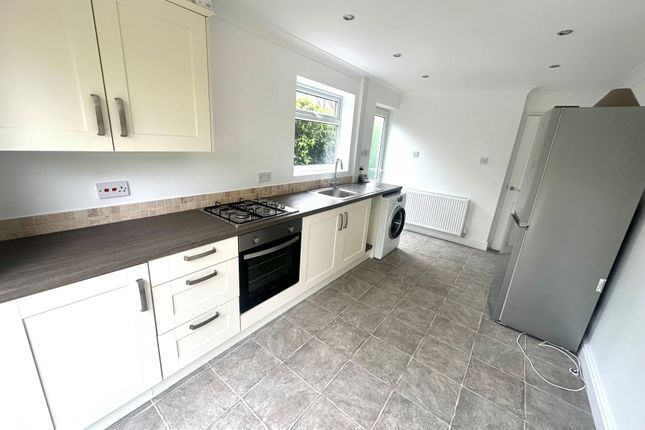Bungalow to rent in Brookdale Avenue North, Greasby, Wirral