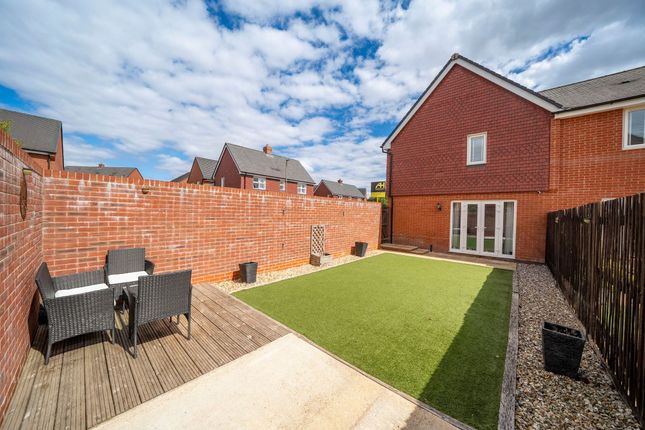 53 Harebell Road, Andover photo 4