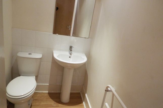 Apt 2, Halifax photo 2
