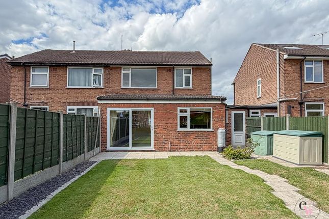 13, Laburnum Road, Northwich photo 2