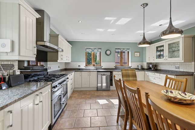 10, Chestnut Drive, Thrapston photo 4