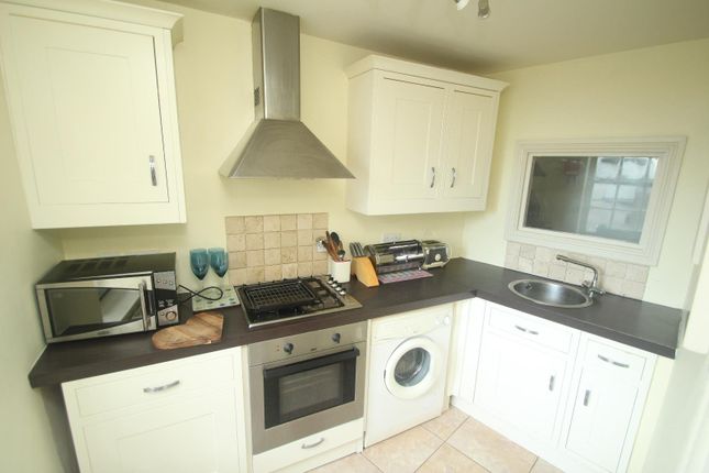 Flat, 1, The Stone House, Castlegate, North Yorkshire photo 3