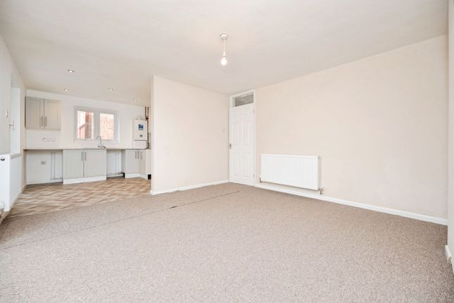 23, Sandringham Road, Wolverhampton photo 3