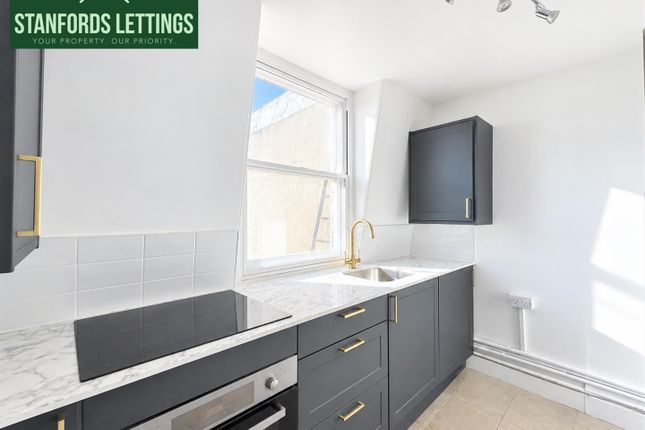 Studio flat on Flat 4, 22, Clarence Square, Brighton, £1,300/mo