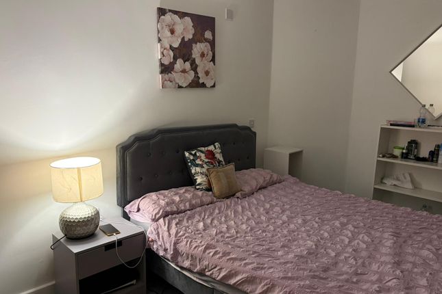 F6 Sphere Apartment 42, Hainault Road, Romford photo 2