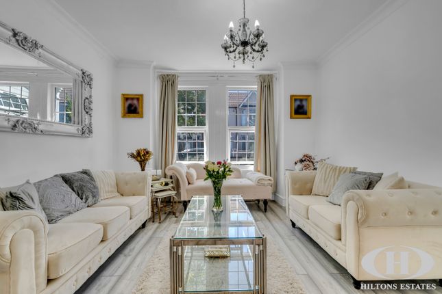 87, Townsend Road, Southall photo 2