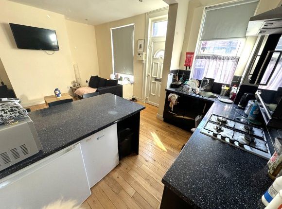 29, Autumn Avenue, Leeds photo 4