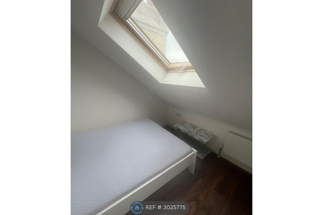 Charlotte Road, Dagenham photo 5