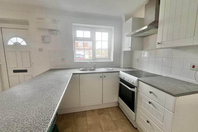 77, Cromwell Park Place, Folkestone photo 5